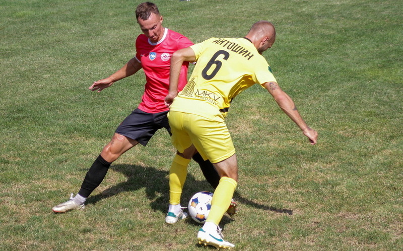 «Реал Фарма» — ФК «Ужгород»